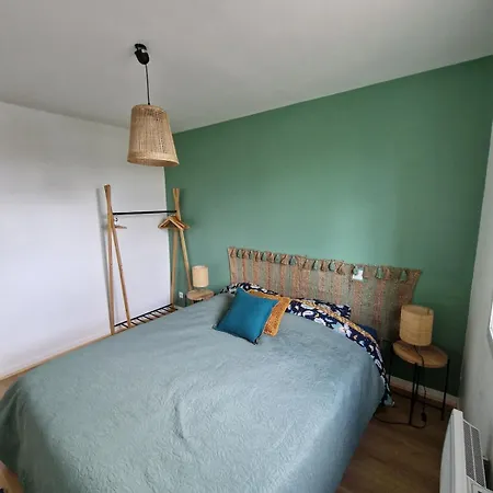 Дом отдыха Maison Typique 6 Couchages Oleronaise Au Coeur De L'ile D'oleron